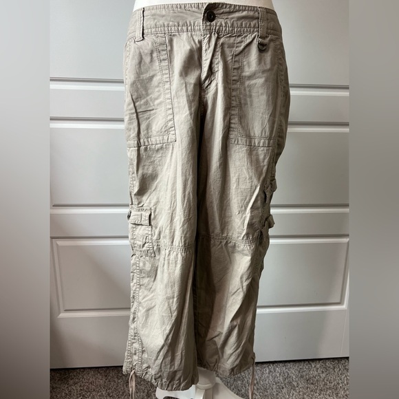 Apt 9  Size 10 Khaki‎ Taupe Cargo Pants - Picture 1 of 7